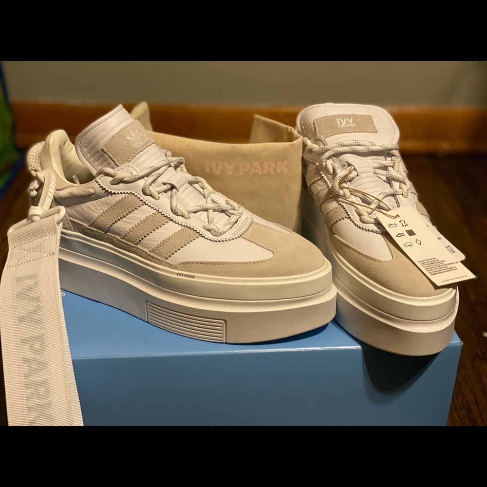 White Ivy Park Super sleek 72